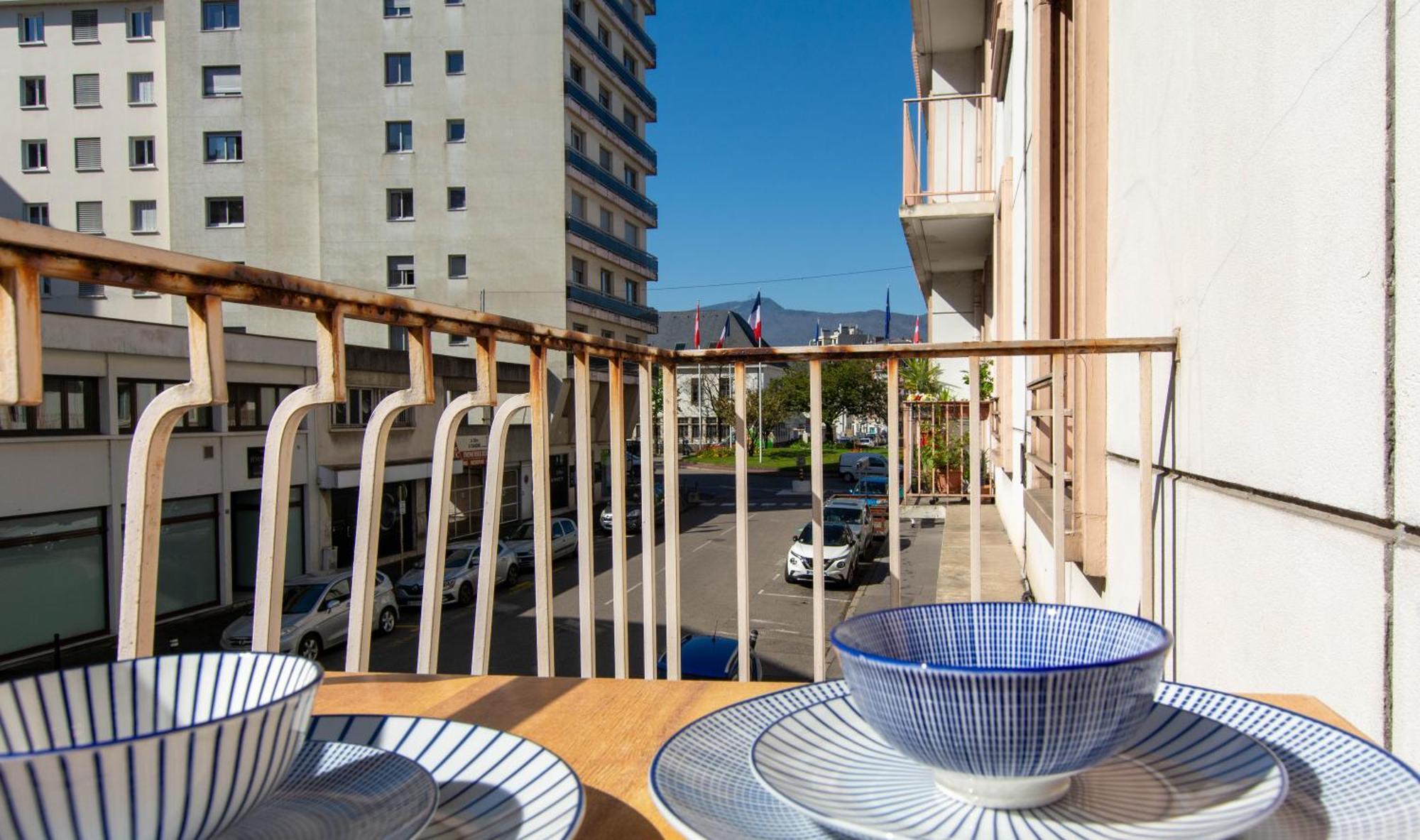 Appartement T3 Gare De Chambery Centre Ville Екстериор снимка