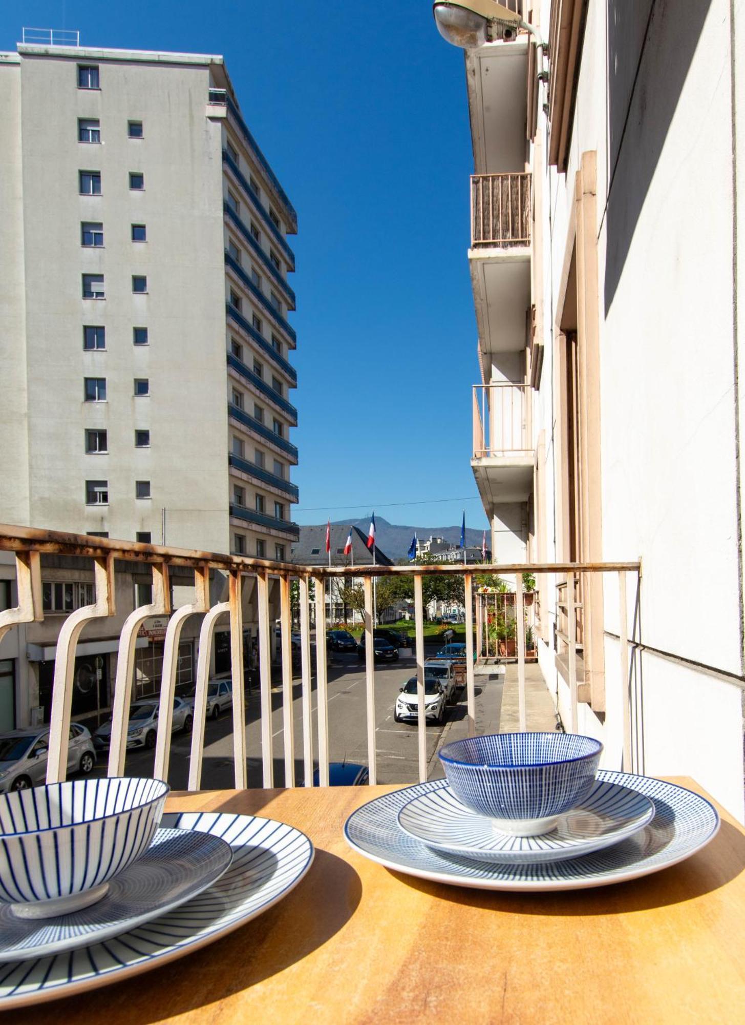 Appartement T3 Gare De Chambery Centre Ville Екстериор снимка
